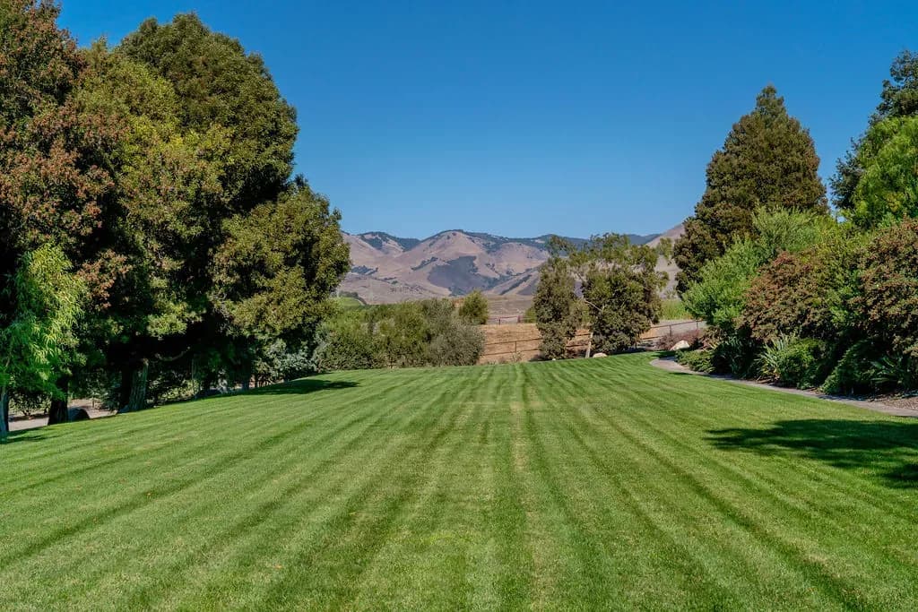 Cavalli Estates exterior